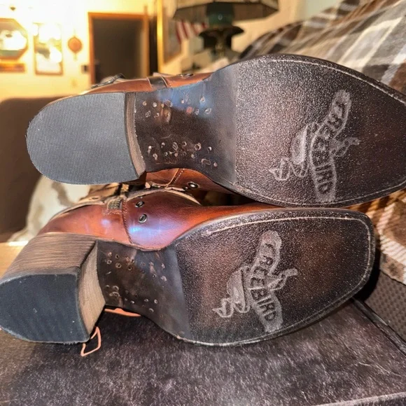 Freebird BNIB cognac Derby - Picture 5 of 5